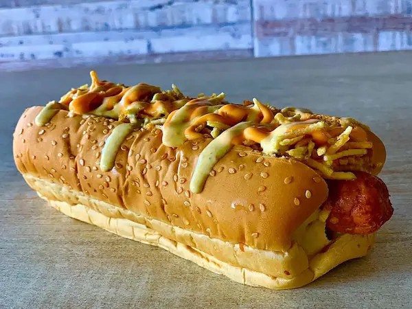 HOT DOG + ADICIONAL POLLO DESMECHADO